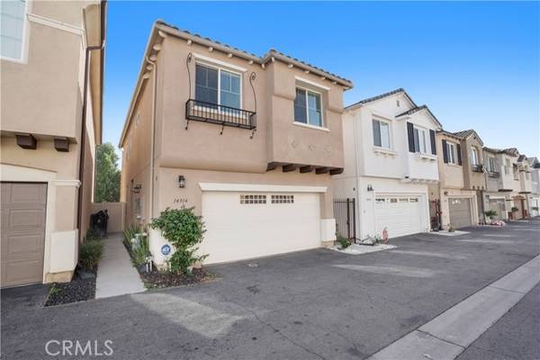 14914 W. Navarre Way, Sylmar, CA 91342