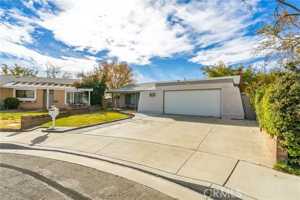 44201 Denmore Avenue, Lancaster, CA 93535