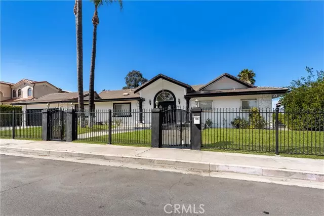 18841 Pasadero Drive, Tarzana, CA 91356