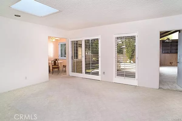 Granada Hills, CA 91343,10101 Sophia Avenue