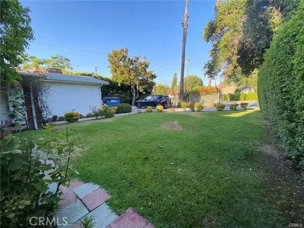 Encino, CA 91436,4939 Hayvenhurst Avenue