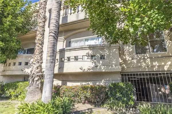 4970 Kester Ave #11, Sherman Oaks, CA 91403