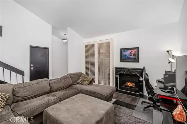 6121 Shoup Avenue #34, Woodland Hills, CA 91367