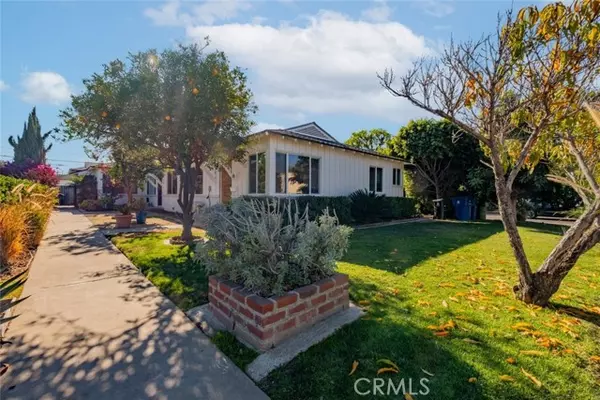 14418 Martha Street, Sherman Oaks, CA 91401