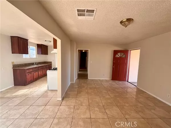 Lancaster, CA 93536,5037 W Avenue M8