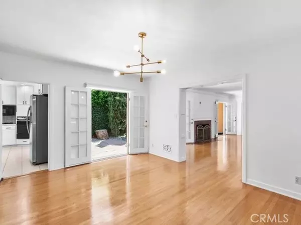 12030 VIEWCREST, Studio City, CA 91604