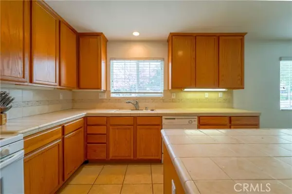 Ontario, CA 91764,418 N Placer Privado