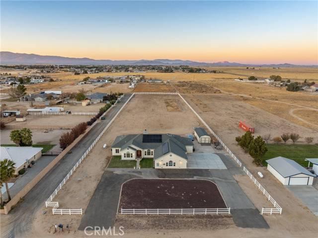 8127 W Avenue E12, Lancaster, CA 93536