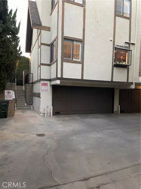 Pasadena, CA 91101,511 S El Molino Avenue #16