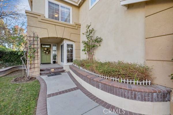 23014 Weymouth Place, Valencia, CA 91354