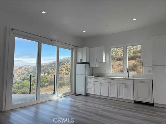 988 Alta Vista Road, Simi Valley, CA 93063