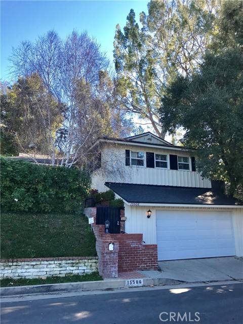 15506 Del Gado Drive, Sherman Oaks, CA 91403