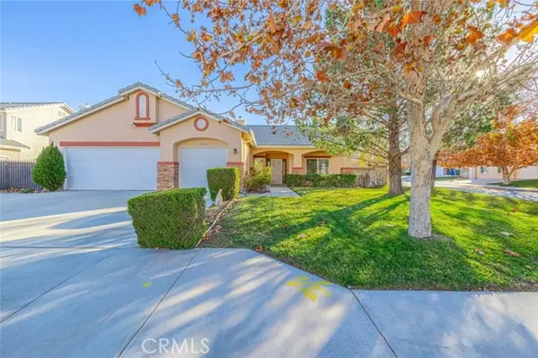 2104 W Avenue J6, Lancaster, CA 93536