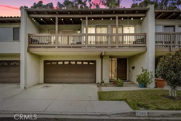 792 Woodlawn Drive, Thousand Oaks, CA 91360