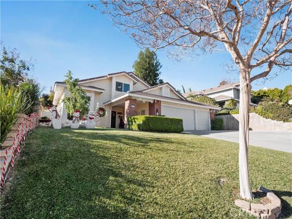 28327 Welfleet Lane, Saugus, CA 91350