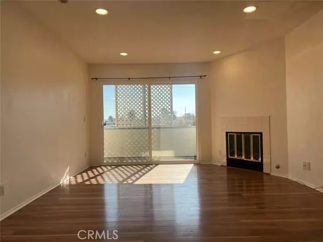 14610 Erwin Street #206, Van Nuys, CA 91411