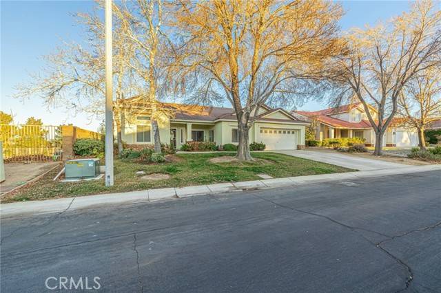 41002 Flagstone Street, Palmdale, CA 93551