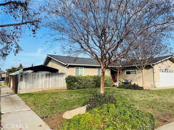 1054 E Palo Alto Avenue, Fresno, CA 93710