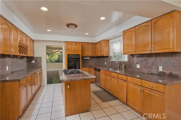 Encino, CA 91316,17660 Palora Street