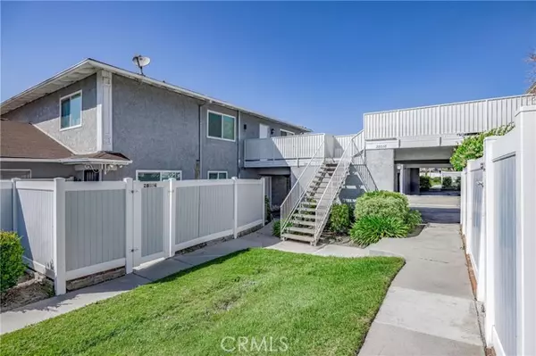 28036 Robin Avenue, Saugus, CA 91350