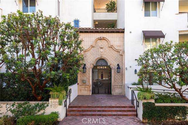 12020 Guerin Street #303, Studio City, CA 91604