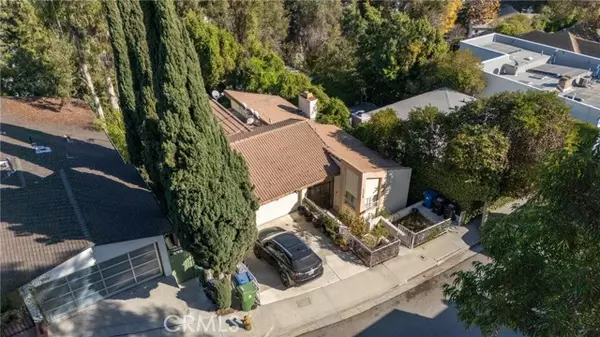 Hollywood Hills East, CA 90068,3334 Oak Glen Drive