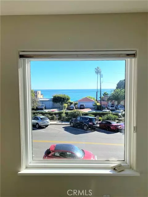 Laguna Beach, CA 92651,244 Cliff Drive #3