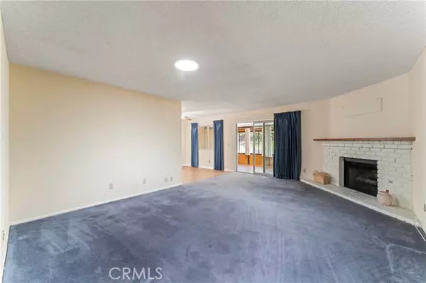 19352 Anzel Circle #2, Newhall, CA 91321