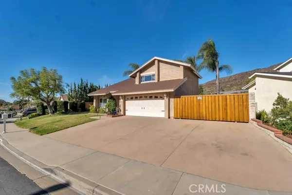 Thousand Oaks, CA 91360,453 Moondance Street