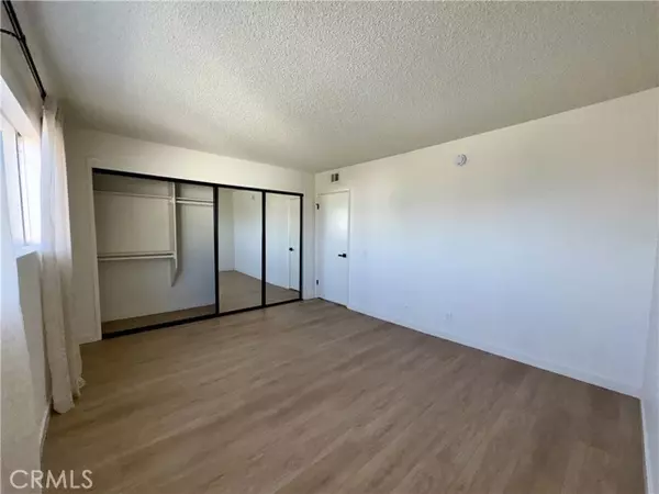 Encino, CA 91316,5400 Lindley Avenue #208