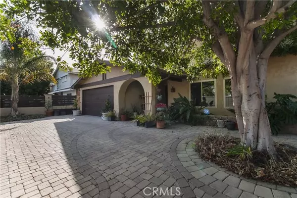 6323 Geyser Avenue, Tarzana, CA 91335