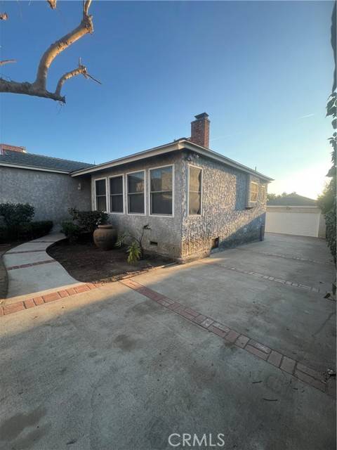 13384 Foothill Boulevard, Sylmar, CA 91342