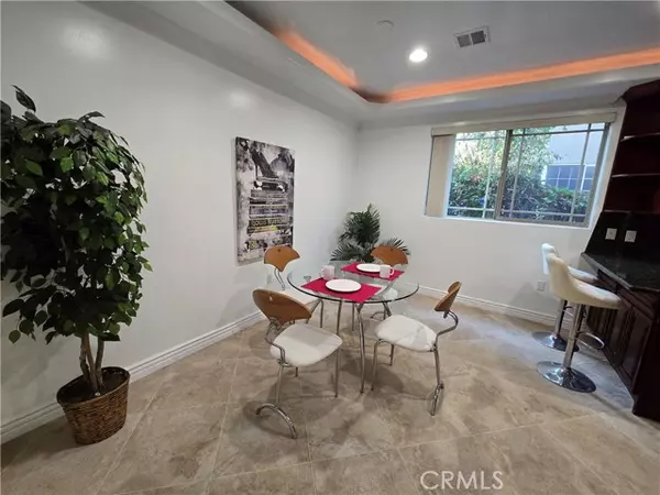 Studio City, CA 91604,11145 Sunshine Terrace #2