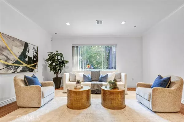 11145 Sunshine Terrace #2,  Studio City,  CA 91604