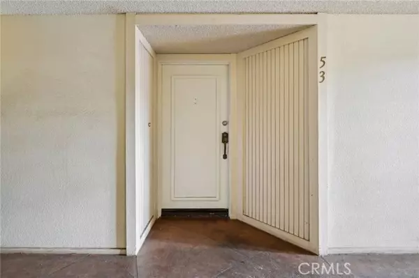 5800 Owensmouth Avenue #53, Woodland Hills, CA 91367