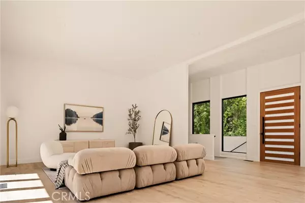 Studio City, CA 91604,3219 Laurel Canyon Boulevard