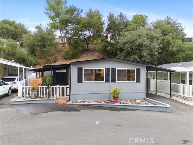 Woodland Hills, CA 91364,4201 Topanga Canyon #31