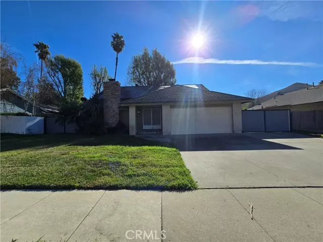 68 Dobkin Place, Simi Valley, CA 93065