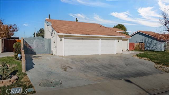 6231 Almond Valley Way, Quartz Hill, CA 93536