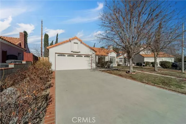 1521 Windsor Place, Palmdale, CA 93551