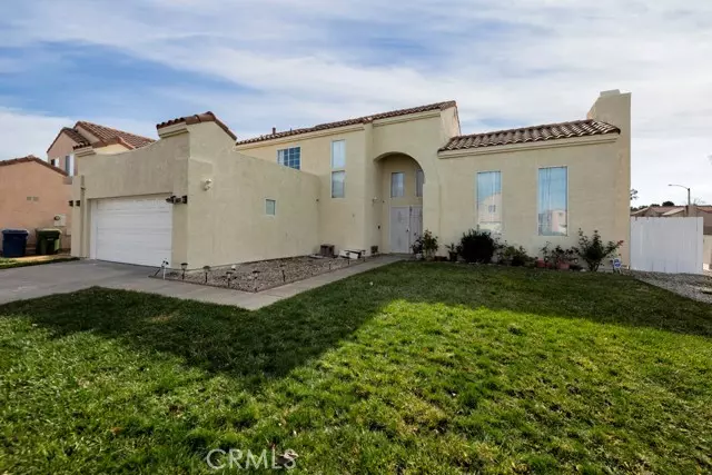 3744 Hollowglen Drive, Palmdale, CA 93550