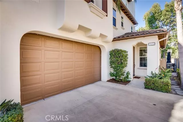 18737 Sinclair Lane, Huntington Beach, CA 92648