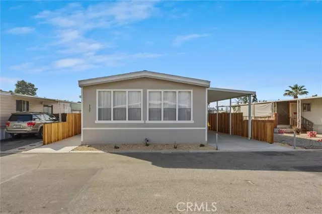 Bakersfield, CA 93308,127 Fernwood