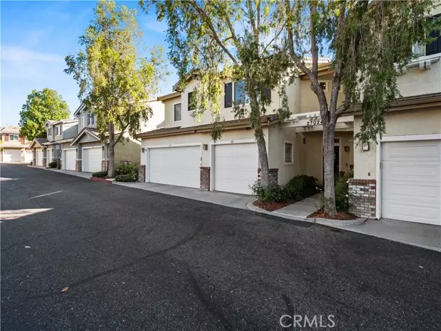 Valencia, CA 91354,27024 Wolf Creek Trail #22