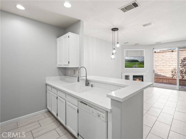 27024 Wolf Creek Trail #22, Valencia, CA 91354