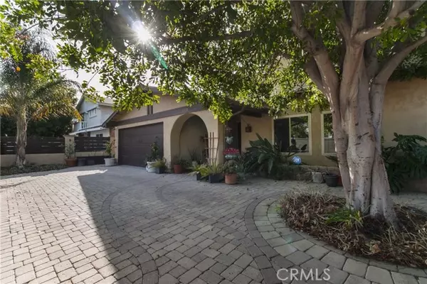 6323 Geyser Avenue, Tarzana, CA 91335