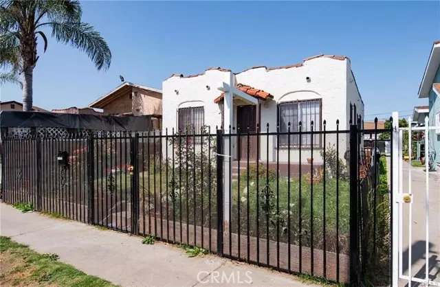 11113 S Budlong Avenue, Los Angeles, CA 90044