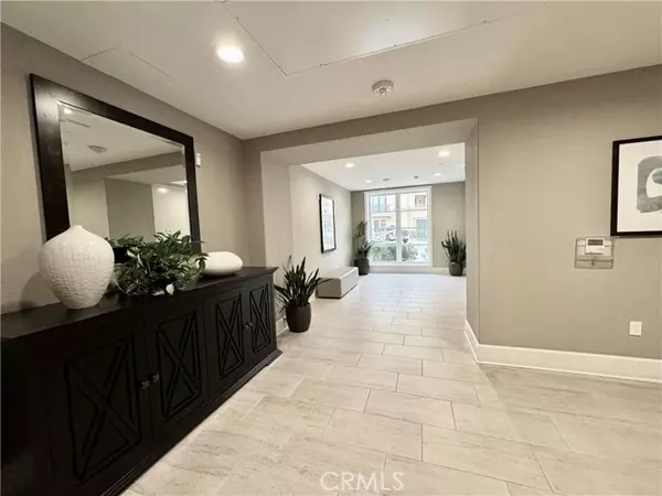 Calabasas, CA 91302,23500 Park Sorrento #G41