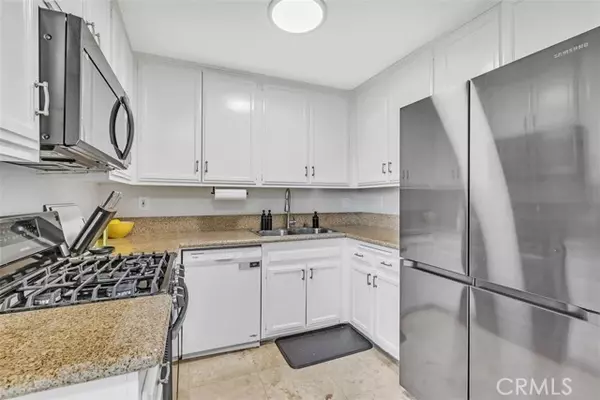 5115 Kester Avenue #22, Sherman Oaks, CA 91403