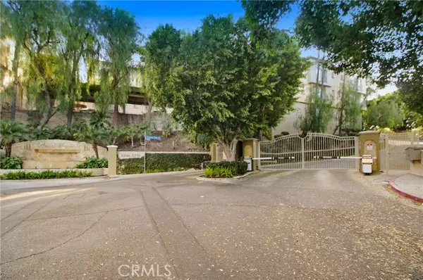 5200 Premiere Hills Circle #246, Woodland Hills, CA 91364